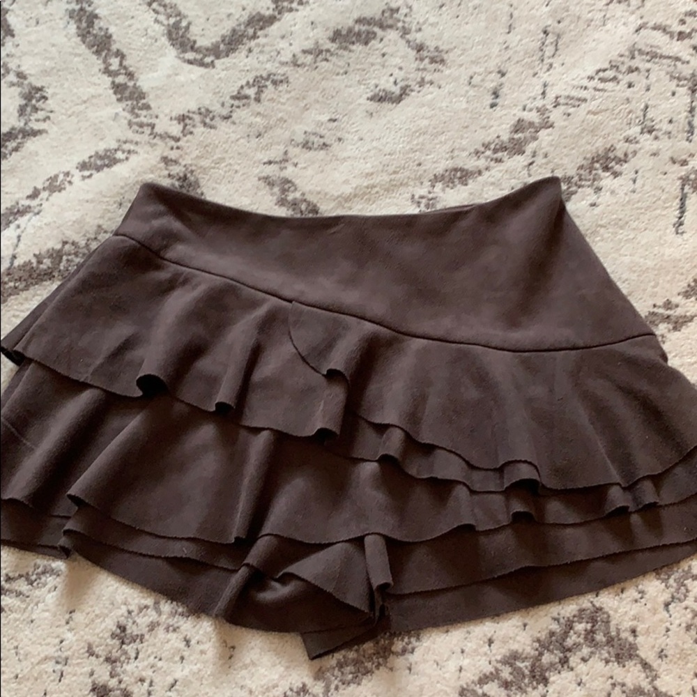 DO+BE brown skort